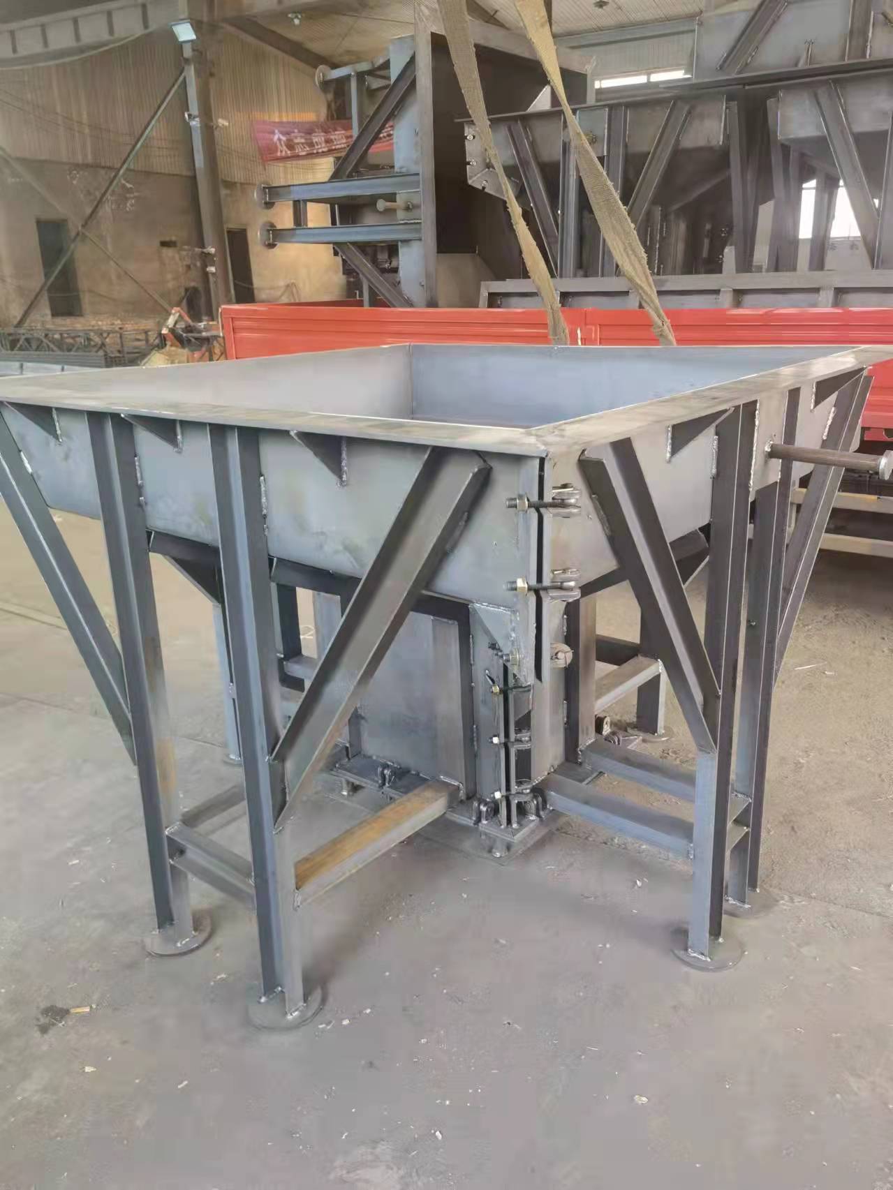 1638913897537217.jpg 基礎(chǔ)墩模具5.jpg